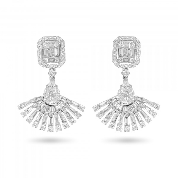 Золотые серьги Baguette с бриллиантами E2042A1