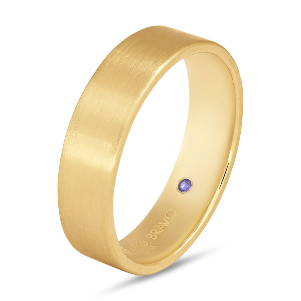 Золотое обручальное мужское кольцо с сапфиром Amore Infinito 220-000-356